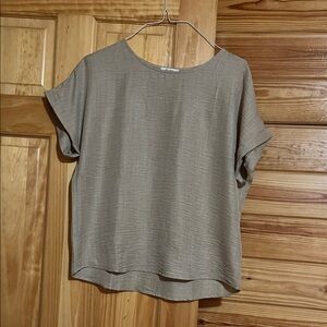 Elegant Beige Women's Short Sleeve Top